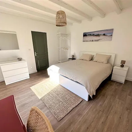 Maison Perouge 2 別荘