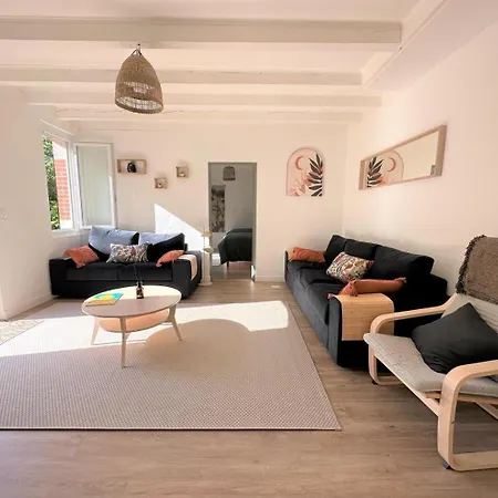 Maison Perouge 2 * スーストン